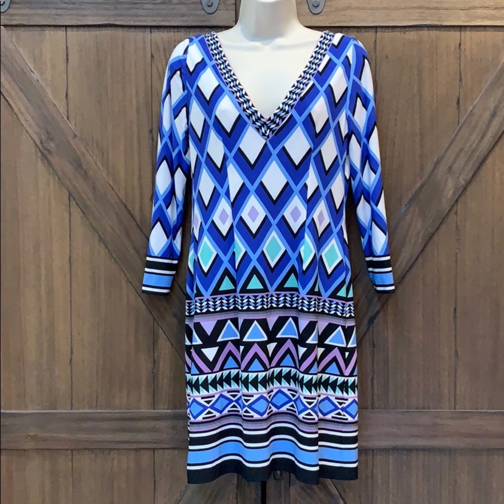 bold and bright Eliza J geometric shift dress, Sz4